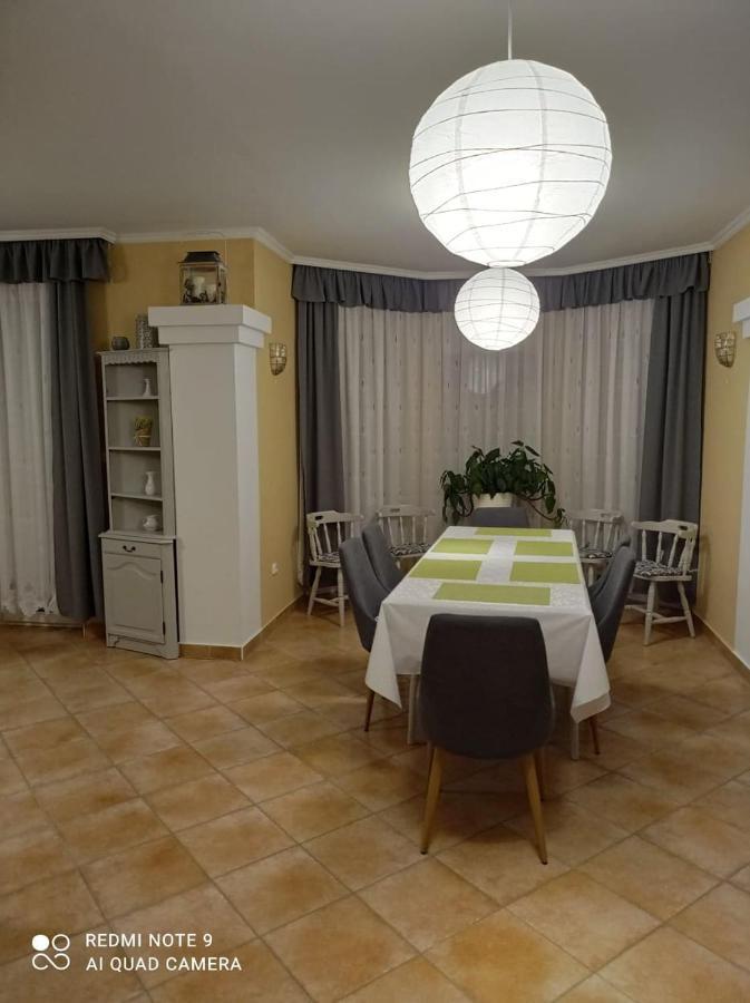 Szenczi Vendeghaz Apartment Buk Exterior photo